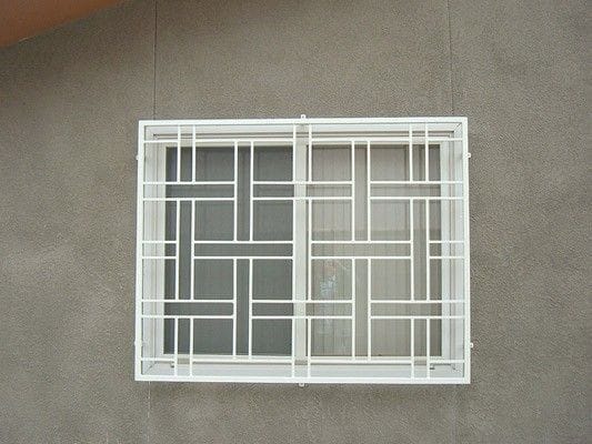 Desain teralis jendela