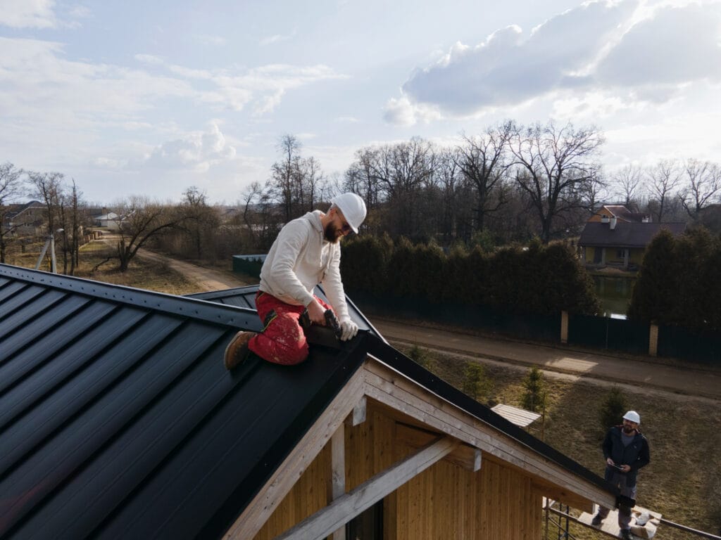 biaya renovasi atap rumah