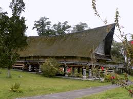 rumah adat suku indonesia